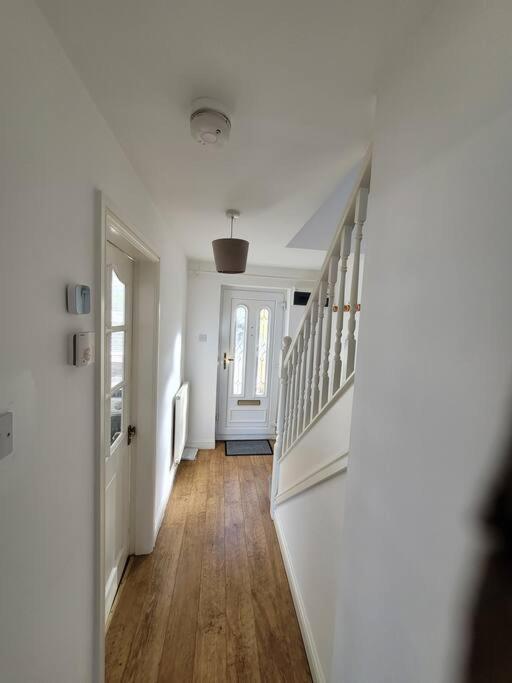 2 Bedroom End Of Terrace House ウェリントン エクステリア 写真