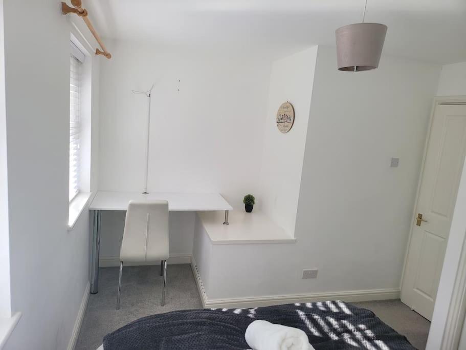 2 Bedroom End Of Terrace House ウェリントン エクステリア 写真